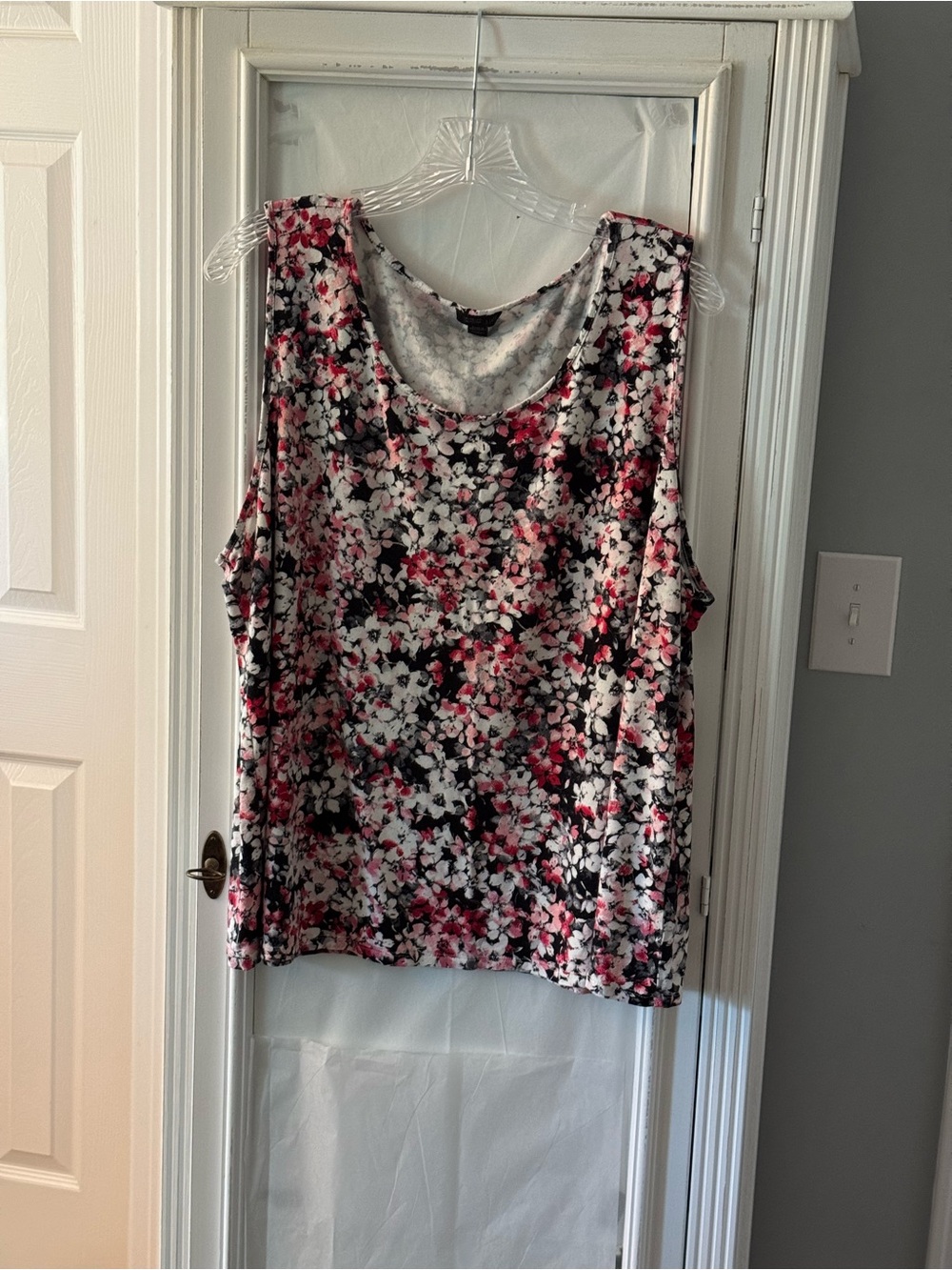 J. Jill Floral Scoop Neck Tank - Pink, Black & White Size 3X
